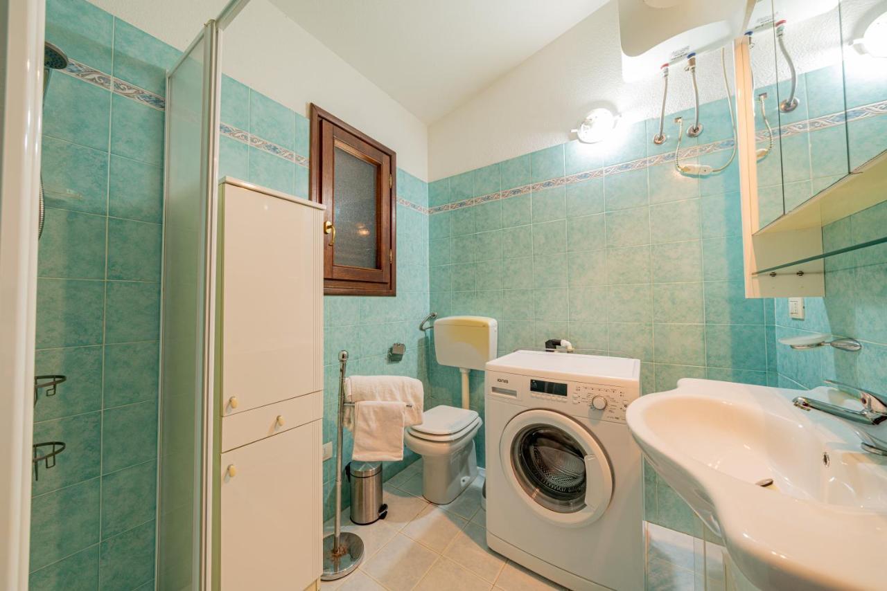 Appartamento Trilocale Le Canne 4 Posti Letto Con Giardino E Posto Auto Privato 산테오도로 외부 사진